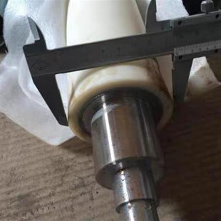 1U200 粘合机粘衬机压衬机配件橡胶轴胶辊500 900 700 1500型 600