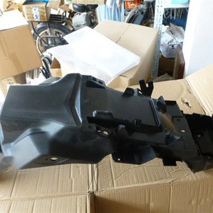 后泥瓦 后挡泥瓦 挡水板 后挡泥板 适用铃木街跑摩托车骊驰GWs250