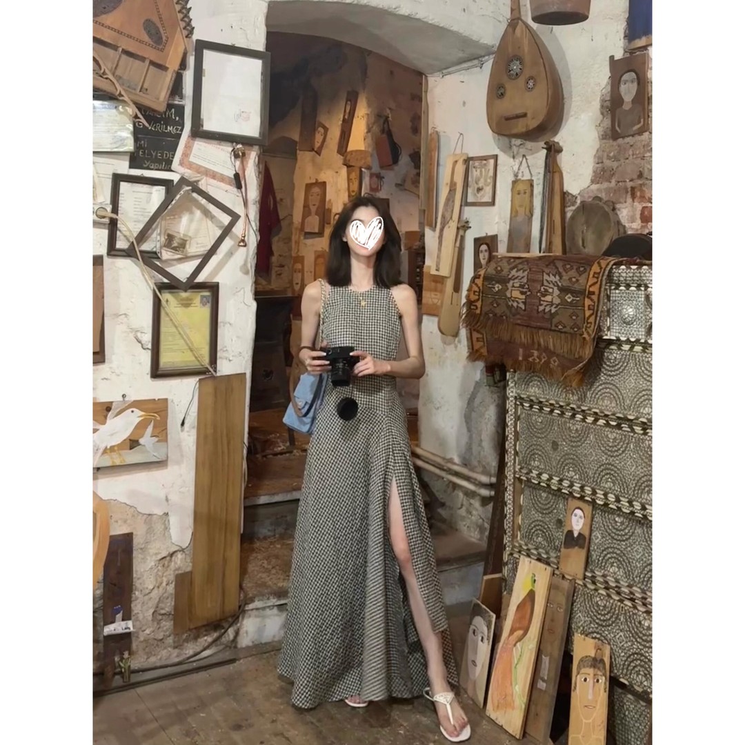 法式复古格纹无袖连衣裙女夏季高级感时尚显瘦长裙