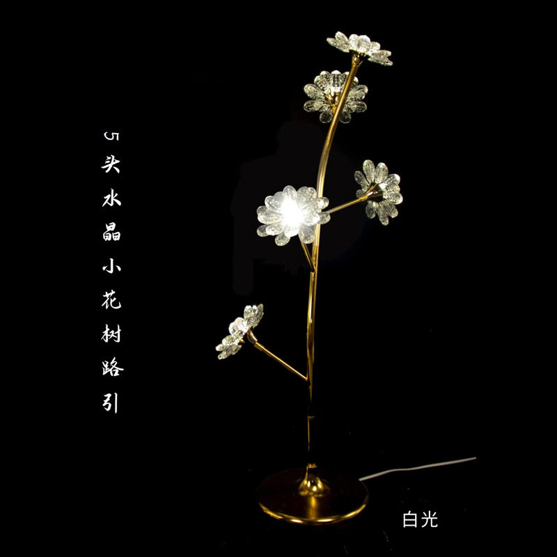 婚庆新款创意5头水晶小花树路灯婚礼舞台橱窗迎宾发光摆件道具