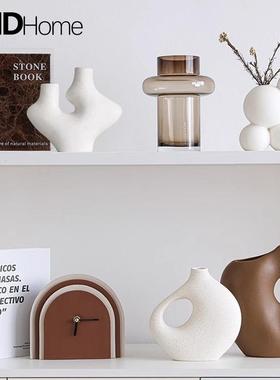 现代艺术高级感小众摆件奶油风客厅电视柜轻奢开放格家居软装饰品