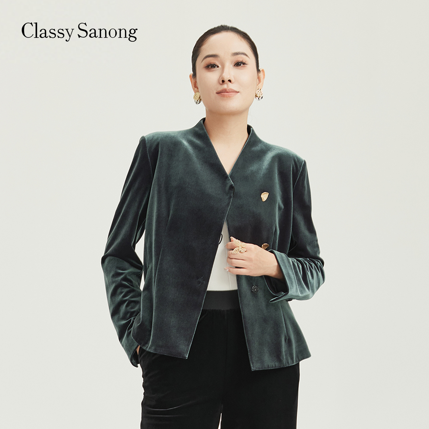 优雅丝绒通勤百搭商务轻奢上衣