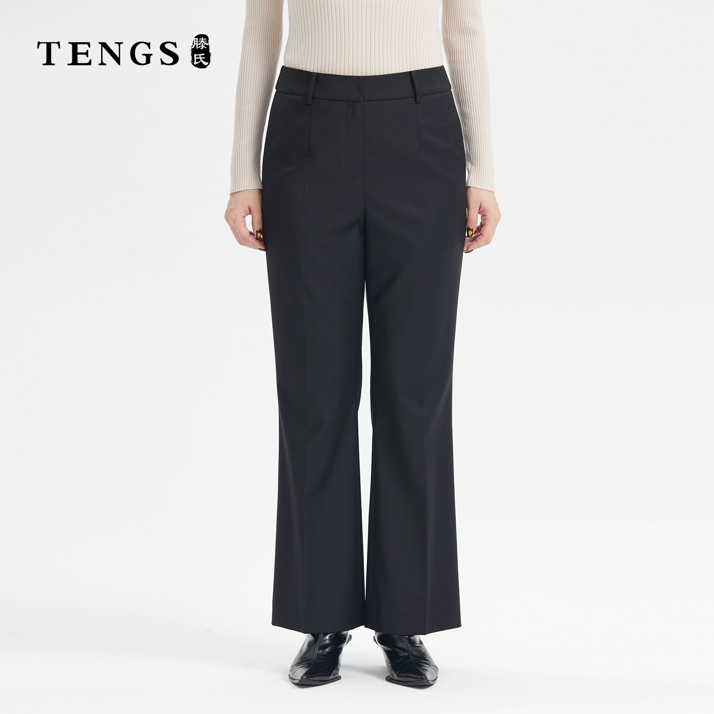 日常通勤黑色微喇单裤