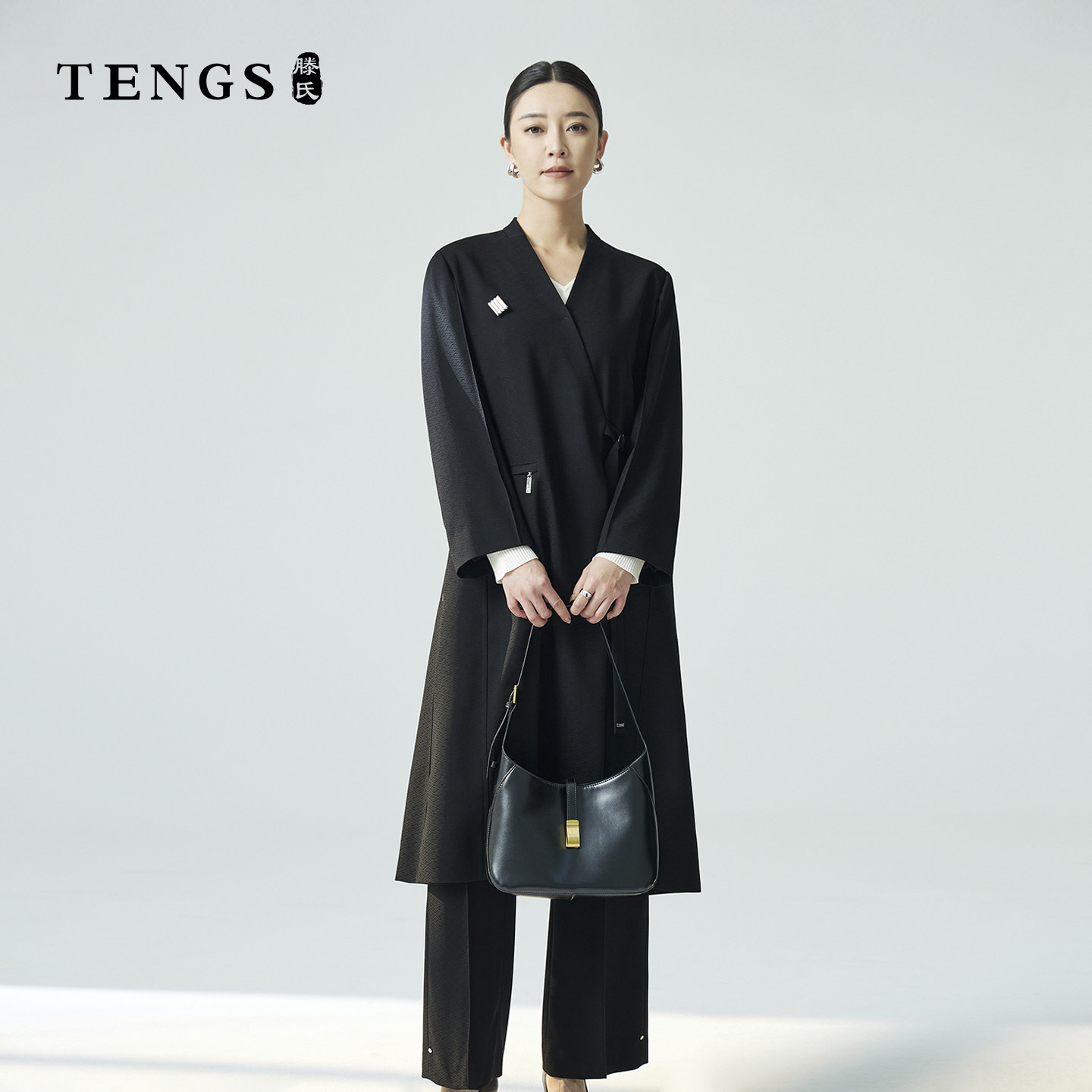 TENGS/滕氏(服饰)女装极简风优雅V领系带通勤长款风衣