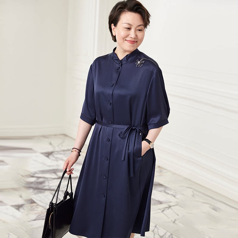 TENGS滕氏女装春夏新款靛蓝质感镂空勾边醋纤连衣裙气质简约通勤