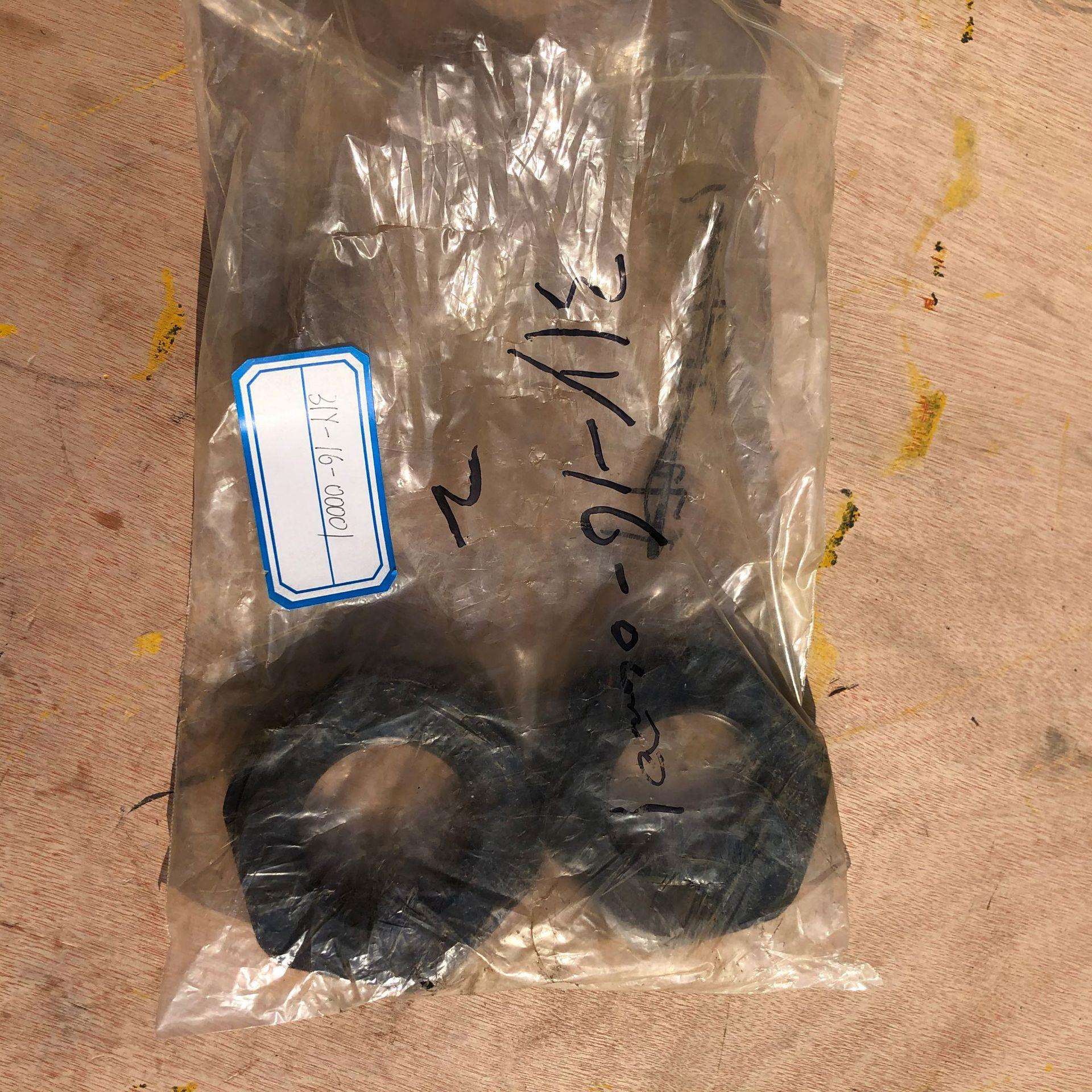 山推SD42推土机配件终端：31Y-16-00001螺母