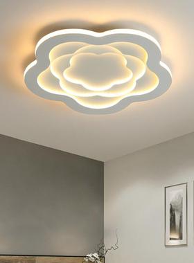 卧室灯大气浪漫吸顶灯简约现代书房间灯创意个性梅花led网红灯具