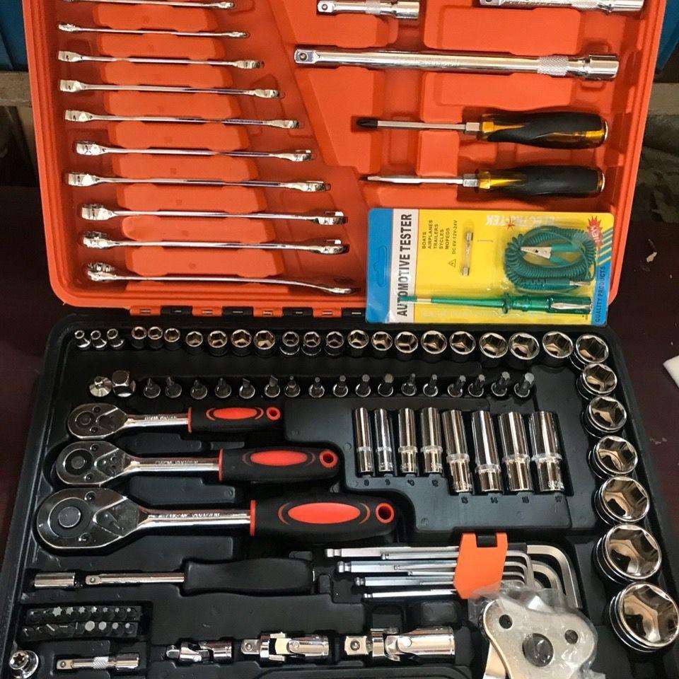 121件套汽修工具套装汽车维修工具组合快速棘轮维修工具套筒扳手