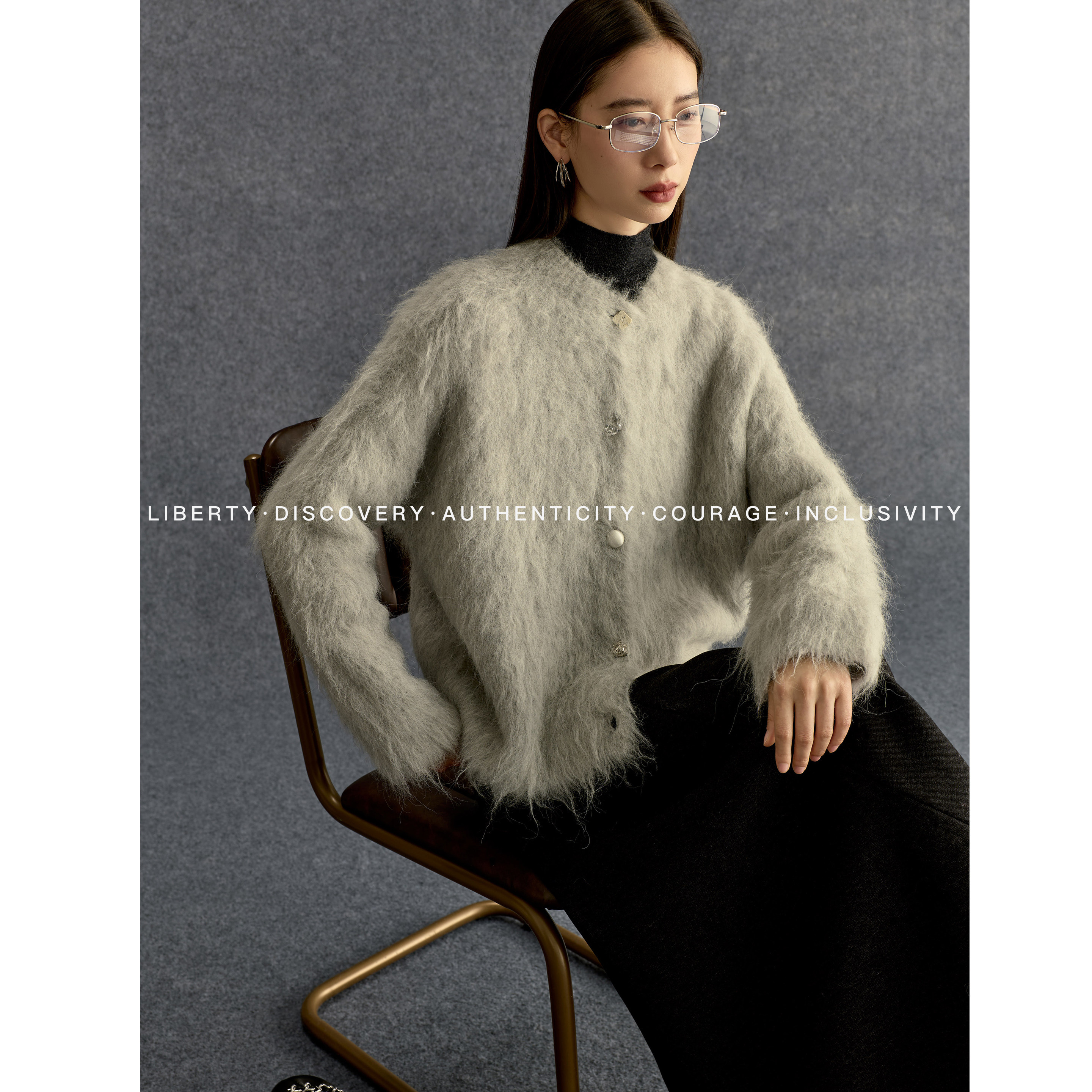 SWAP SENSE暖境漫游· 异形扣宽松外套慵懒毛衣拉绒长毛衣外套