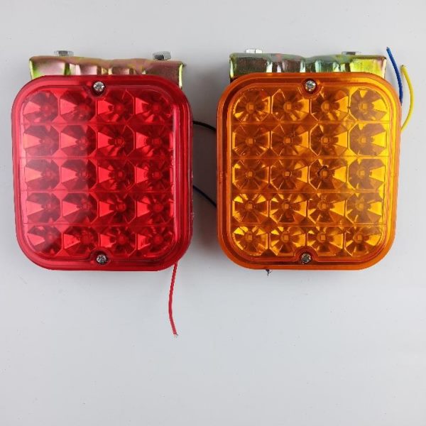 工程车超亮雾灯挂车方形灯警示灯后半24v防水农用车货车LED行车后