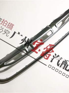 适用奔驰GLA200前杠mGLA220电镀条GLA260饰条亮条W156风网GLA格栅
