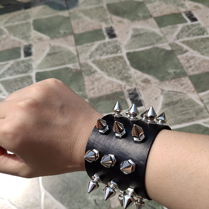 网红Black Leather Wristband Bracelet Cuff goth gothic bar pu