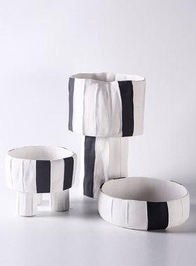 现代简约家居装饰黑白竖纹陶瓷高脚花瓶水果盘摆R件北欧样板间饰