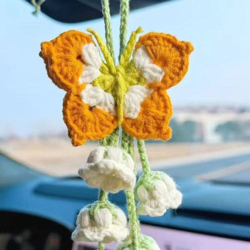 手工钩织蝴蝶铃兰花毛线钥匙扣成品包包车载家居挂件