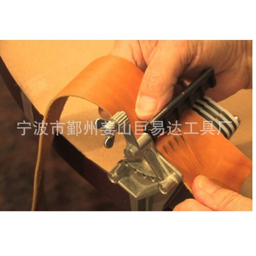 桌面皮条切割机Leather Table Top Lace Cutter ZL202130862241.8