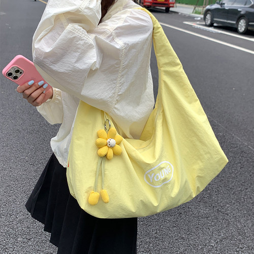 日系ins奶油黄可爱甜美大学生购物袋大容量单肩包女托特包旅行包