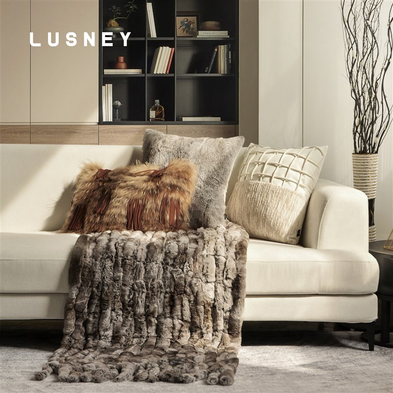 现代高端轻奢酒店样板间抱枕沙发C客厅中简约式高级感靠枕定制靠