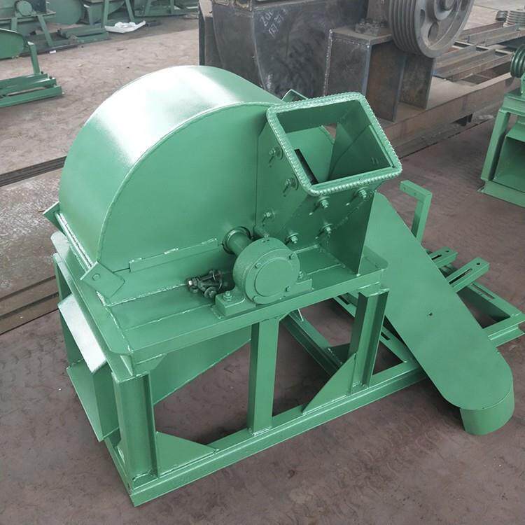 小型盘式木材削片机500型树枝木头切片机移动竹子树根削片机