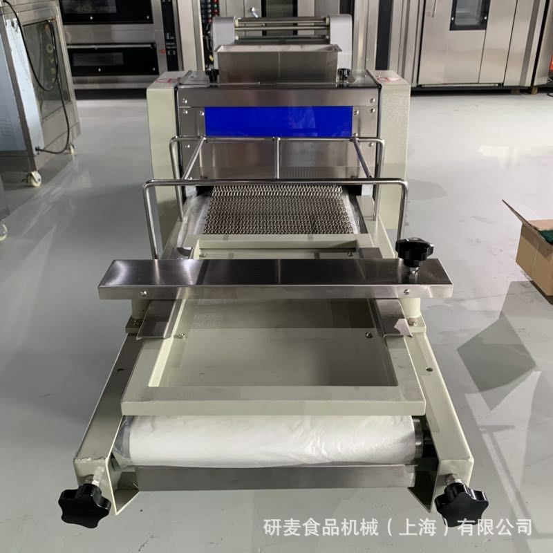 面团成型机 吐司整形机n多功能大型面包方包成型机 toast moulder