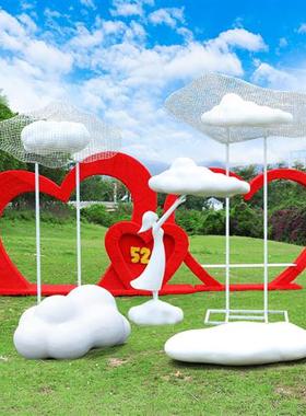 简约玻璃钢仿真云朵雕塑户外不锈钢镂空云朵摆件售楼部美陈装饰品