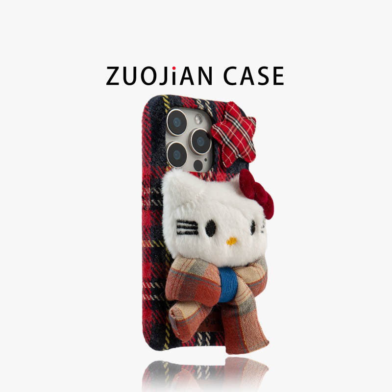 【高品质】酒红色格纹毛绒kitty苹果17手机壳苹果16promax新款iphone17pro套15防摔14硅胶13全包