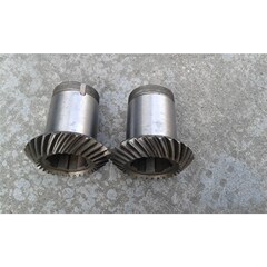 重庆机床a厂Y3150E Y3180H旋滚齿机螺伞齿轮齿数28/28车床配件滚