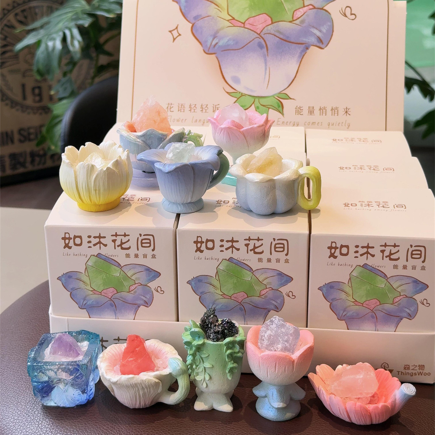 如沐花间水晶盲盒治愈系办公室桌面摆件情绪稳定器创意礼物送老师