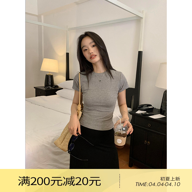 oohoeye修身正肩T恤女2024年新款夏季韩版休闲百搭显瘦白色短袖