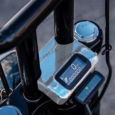 美产 LA CHOPPERS适用于哈雷仪表位移软尾街P霸突破者数字仪表支