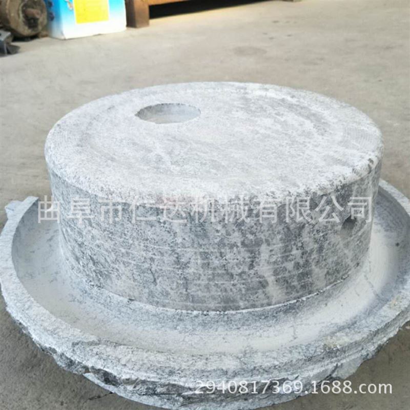 热销生产销售 手摇小石磨  砂岩石石盘小石磨 磨U粉磨浆一体多功