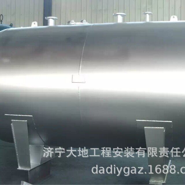 专业制作安装各种储罐水罐水泥罐油罐