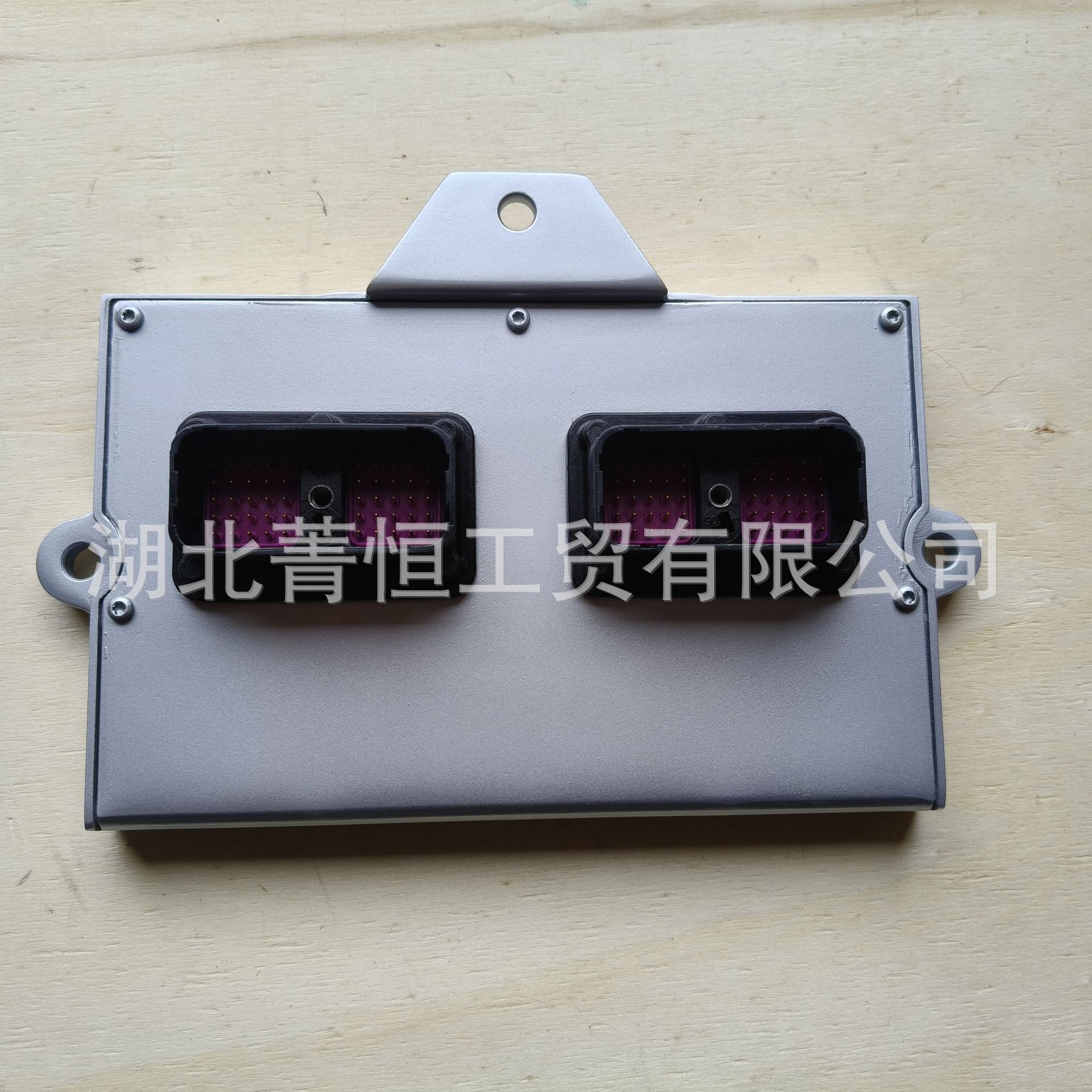 康明斯QSB5.9发动机电脑板3990517图片