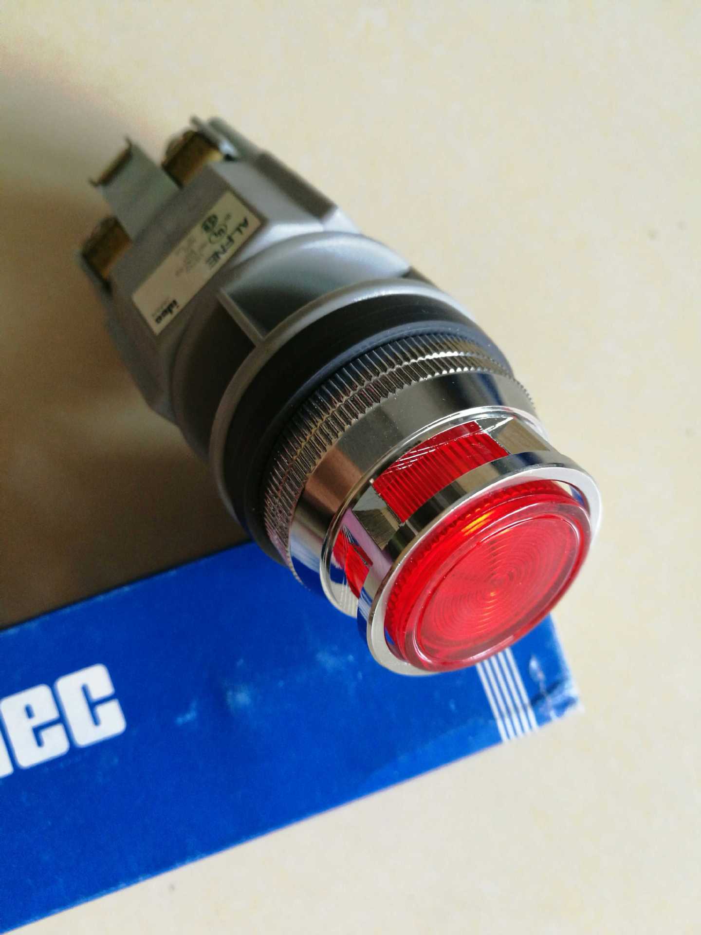 IDEC和泉带灯按钮ALFNE22211DNRDC24V