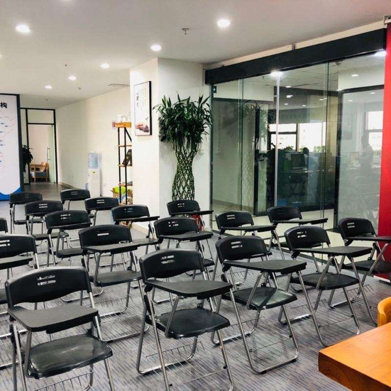 简易塑料靠背办公可折叠培训椅带写字板会议椅简约桌椅一体椅子厂