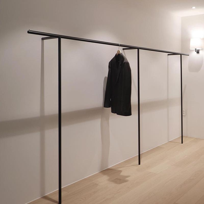 服装店展示架上墙货架女装落地不锈钢哑光黑展示架直杆挂衣陈列架