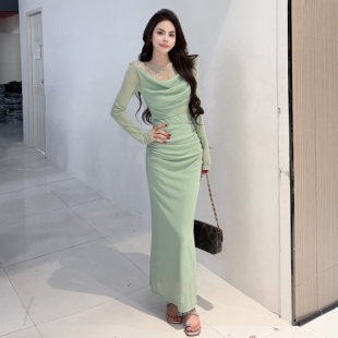 蕾丝拼接长袖连衣裙春秋修身直筒裙特别漂亮掐腰小裙子