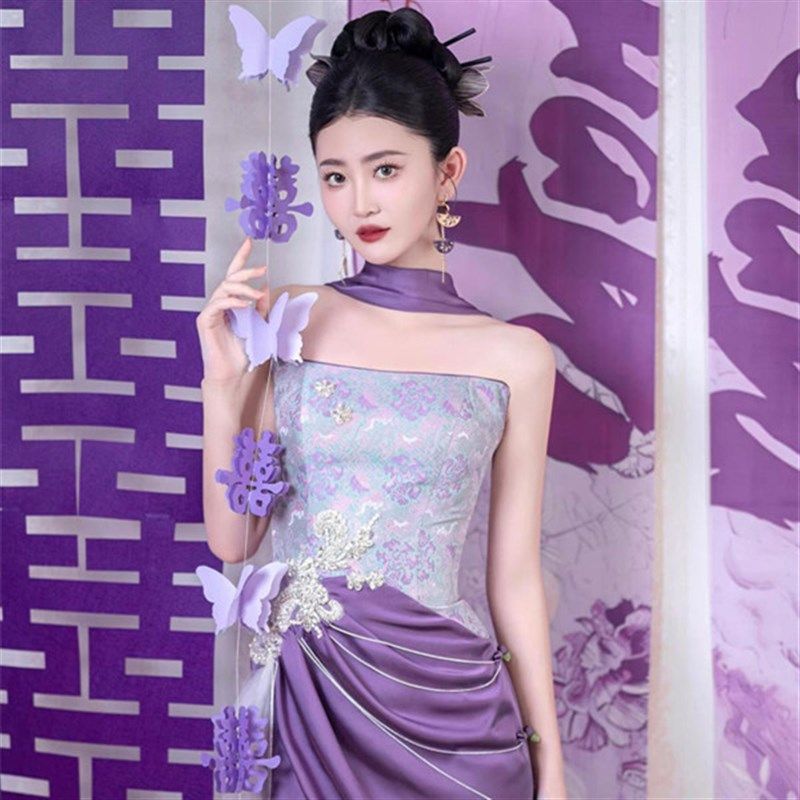 新品新中式晨袍女2025新v款紫色抹胸新娘订婚礼服裙女设计感小众