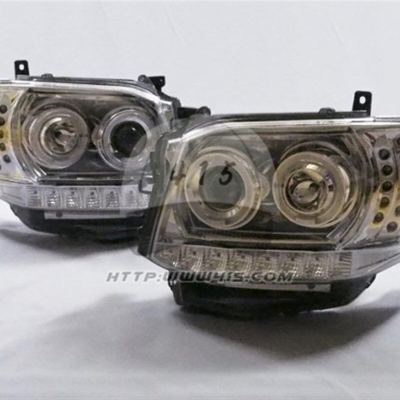 适用于Hiace200系列丰田Hiace 2E005-2010改装Led天使眼大灯