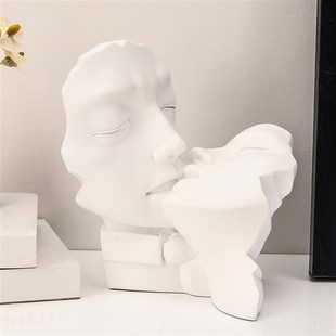 Resin Abstract Sculpture FiGgurines Statu Lovers 极速Kissing