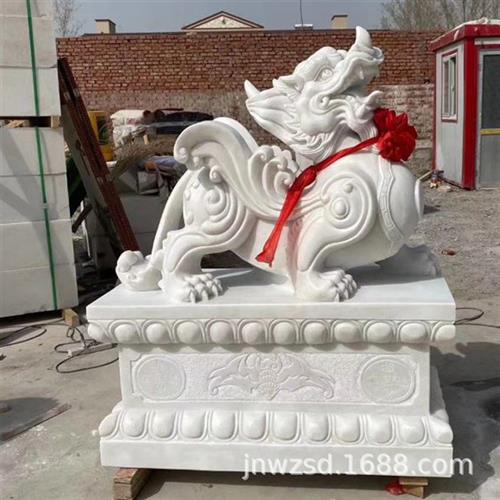 汉白玉石雕金钱龟价格花岗岩石材龙龟雕刻厂石龟图片大全