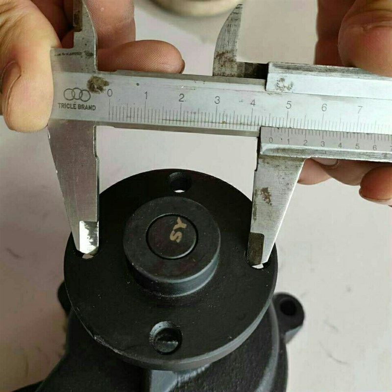 汽车 农用车 小型装载机配件 全柴QC2105 2O110发动机通用水泵总