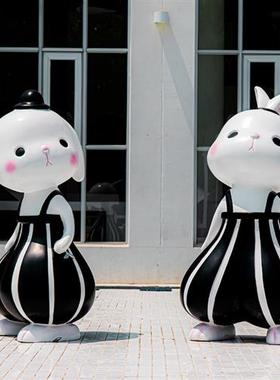 玻璃钢卡通兔子雕塑商业街广场可爱动物网红打卡店美陈装饰大摆件