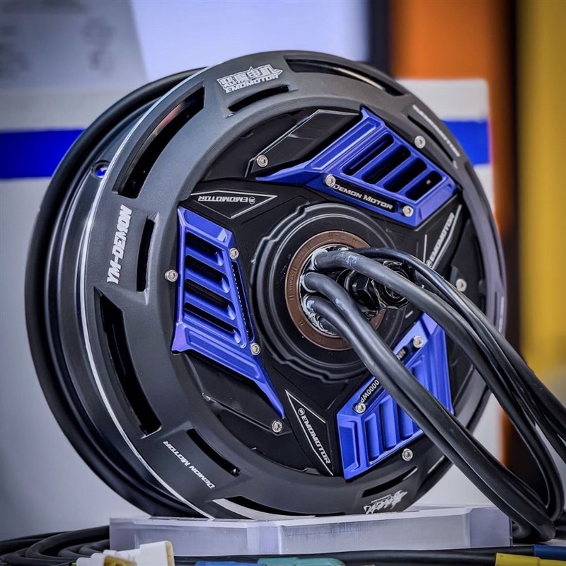 豫玛7代恶魔小牛极核九号改装10/12A寸直上2500 3500W/WP碟刹电机