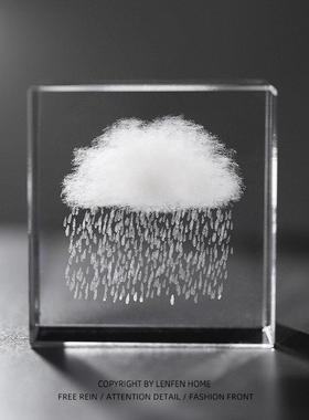雨摆件治愈系小云立方下雨天水晶球桌面的解压云朵物件女发光礼物