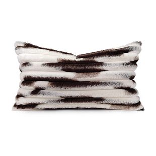 高档腰枕轻奢样板间抱枕沙发客厅白E咖花纹条状棉毛定制床头靠枕