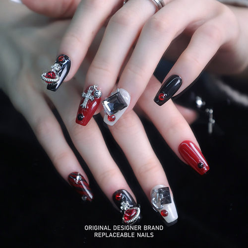 再变 危险关系美甲纯手工重工穿戴甲辣妹款暗红色哥特风短梯ZB17
