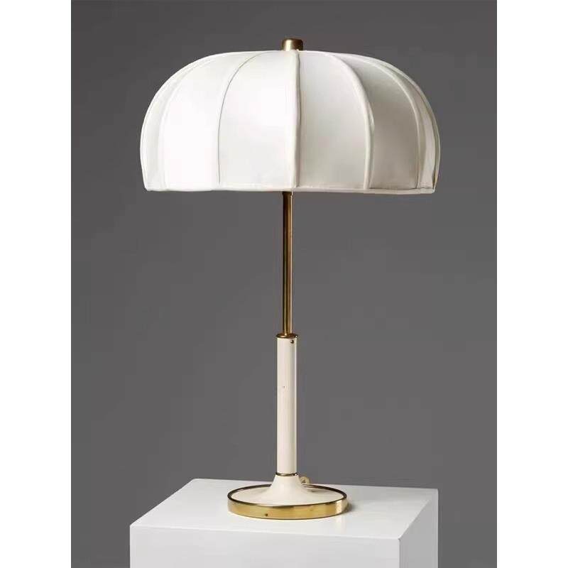 中古台灯简约客厅轻奢美式卧室现代覆古床头高级感茶室氛围落地灯