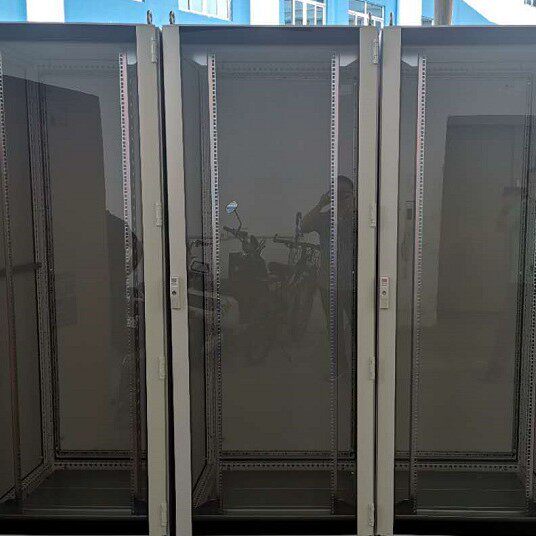 深圳威图RITTAL机柜800*800*2000高玻璃门前后开门100高底座