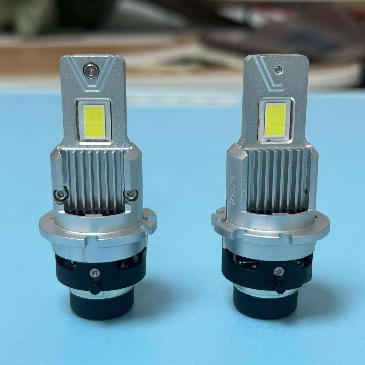 替换原车HID灯带风扇双铜管35W直插款一体式D4D2D1D3led大灯