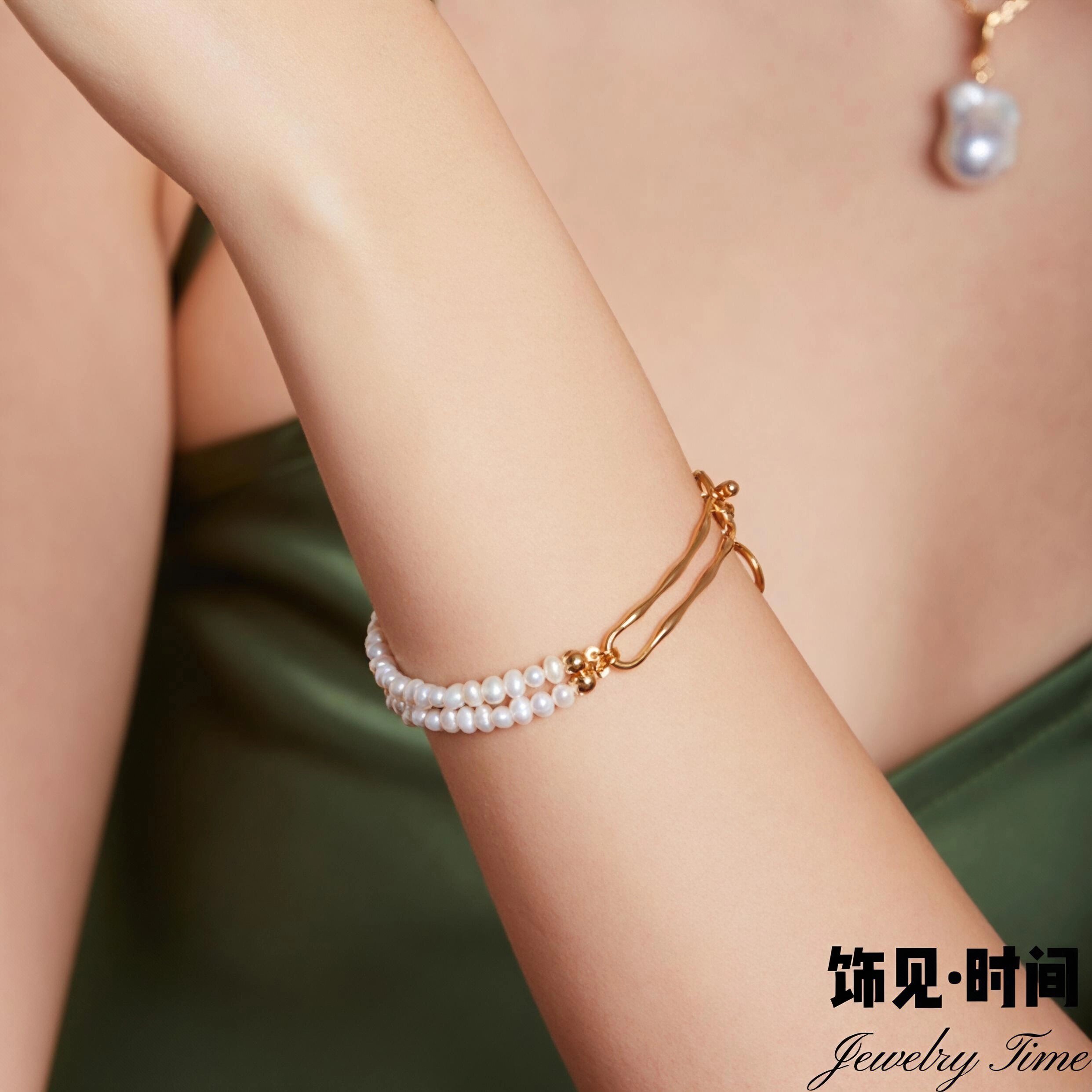 新款ins复古个性高级感天然珍珠拼接多层叠戴手链女OT扣小众手镯